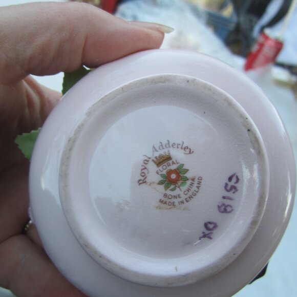 VTG ROYAL ADDERLY FLORAL TAPER HOLDER, BONE CHINA 3D DECOR - Picture 7 of 7